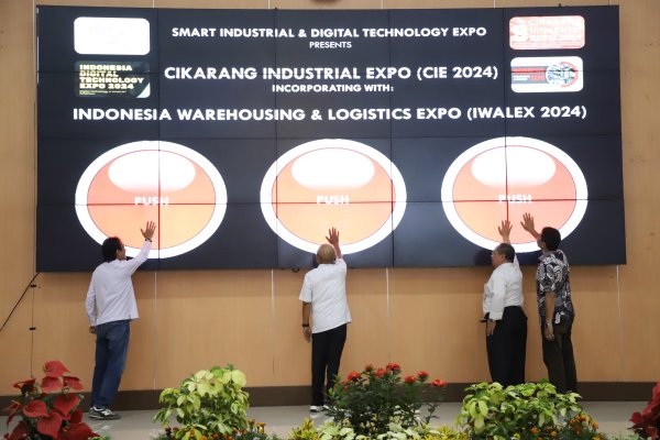 Sekretaris Daerah Bekasi Buka Cikarang Industrial Expo 2024, Dorong Kemajuan Industri Lokal dan Nasional