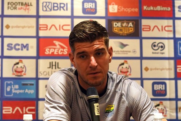 Nick Kuipers Tegaskan PERSIB Siap Tempur Lawan Dewa United