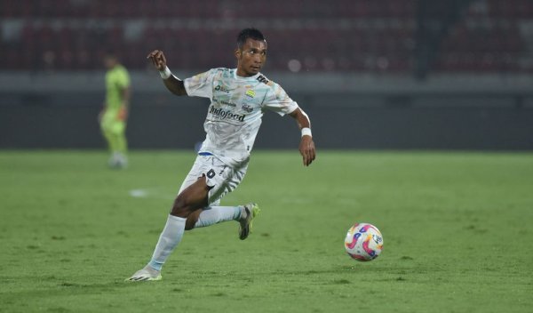 Pelatih PERSIB, Bojan Hodak, Bela Robi Darwis yang Dikritik Usai Laga Kontra Dewa United