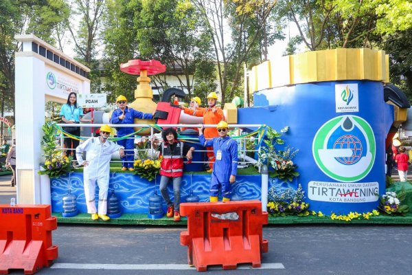 Pawai Kendaraan Hias Sukses Digelar, Positif bagi Pelaku Usaha Seni di Kota Bandung