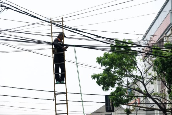 Bandung Gencarkan Penataan Kabel Udara untuk Tingkatkan Keamanan dan Estetika Kota
