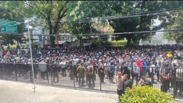 Bobotoh Demo di Depan Graha Persib, Buntut Dugaan Intimidasi Official PT. PBB