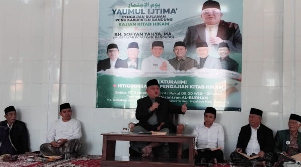 Kiai Sofyan Yahya Menyampaikan Pesan-pesan Inspiratif saat Yaumul Ijtima di Majalaya