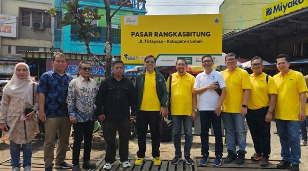 Adira Finance Syariah, Danamon Syariah, dan Zurich Syariah Gelar Festival Pasar Rakyat 2024 di Rangkasbitung