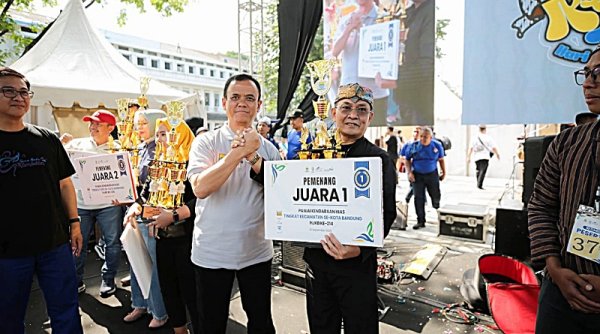 Pawai Kendaraan Hias HJKB, Kecamatan Rancasari Raih Juara Umum