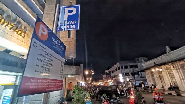 Oknum Juru Parkir di Bandung Dipecat Setelah Patok Tarif Parkir Rp150 Ribu
