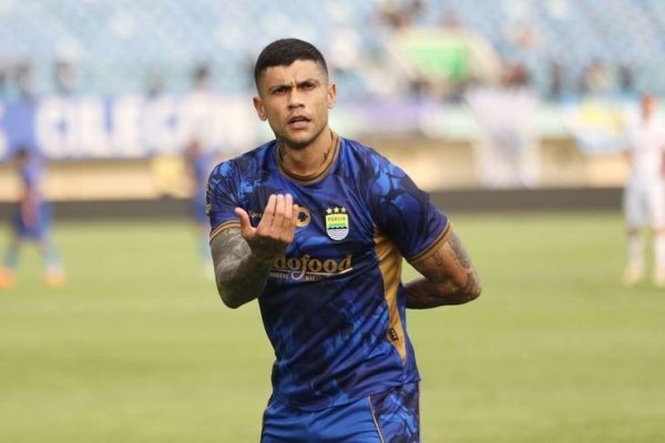 Persib Bandung Bersiap Hadapi Port FC dalam Debut di AFC Championship League 2: Targetkan Kemenangan di Kandang