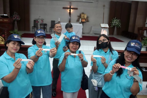 Ribuan Umat Katolik Surabaya Berangkat ke Jakarta Untuk Mengikuti Misa Akbar