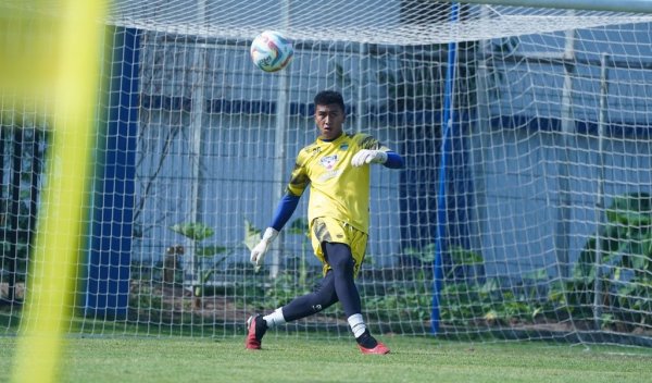 Fitrah Maulana Dipanggil Timnas U-20: Persiapan Hadapi Kualifikasi Piala Asia