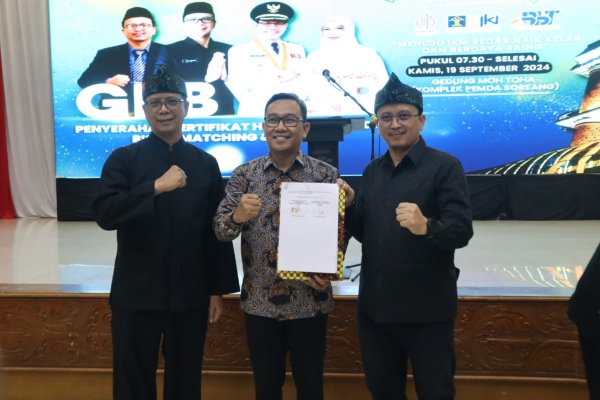 Pemkab Bandung: Gebyar Penyerahan Sertifikat Halal, Merek HAKI, TKDN IK, Kurasi dan Business Matching