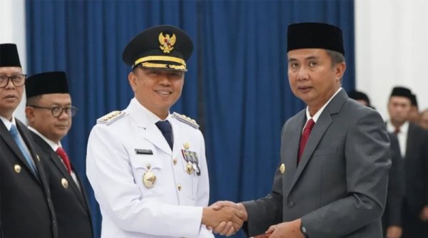 Bey Machmudin Lantik Kadishub Jabar A Koswara Menjadi Pj Walikota Bandung