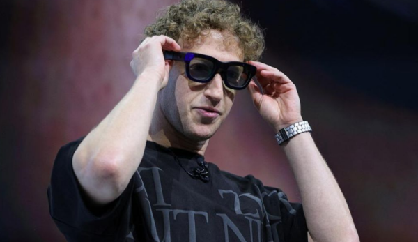 Zuckerberg Prediksi Smartphone Akan Punah, Kacamata Pintar Jadi Alternatif?