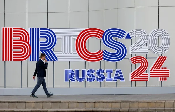 Ekonom Ingatkan Presiden Prabowo tentang Risiko Ekonomi Indonesia Jika Bergabung dengan BRICS