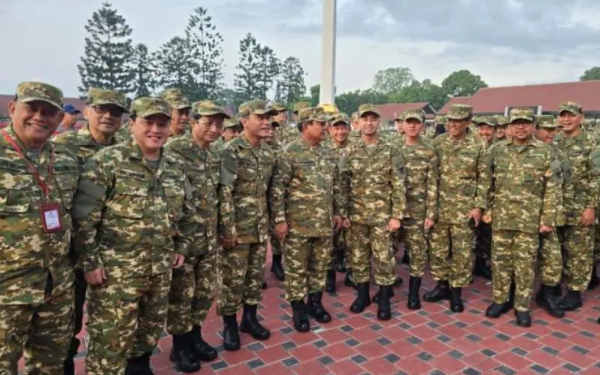 Prabowo Subianto Tinjau Dapur Program Makan Bergizi Gratis di Magelang