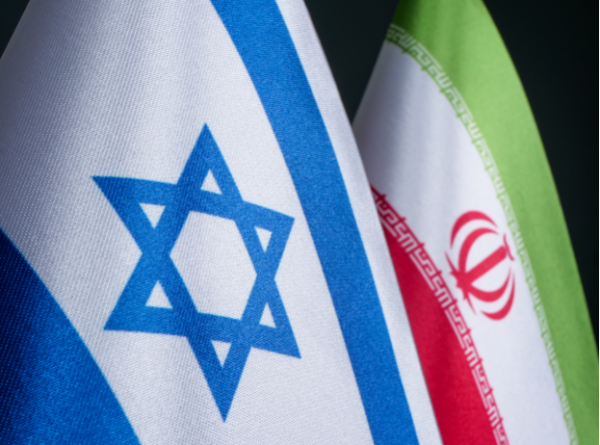 Israel Luncurkan Serangan Udara Besar-besaran ke Iran, Targetkan Fasilitas Militer dan Pertahanan