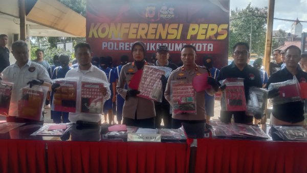 Polres Sukabumi Kota Ungkap 17 Kasus Narkoba, 21 Orang Diringkus