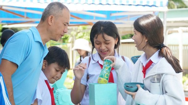 Vietnam Airlines Percepat Pengurangan Emisi CO2 dan Limbah Plastik