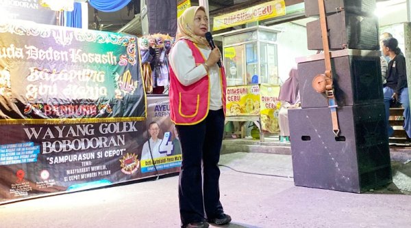 Sosialisasi Pasangan Arfi-Yena di Kp. Baru: Wayang Sebagai Sarana Kampanye