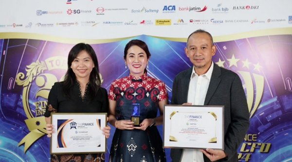 Direktur Keuangan FIFGROUP Raih Gelar Best CFO 2024