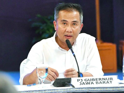Bey Minta Perusahaan Garmen di Jabar Tak Sembarang PHK Buruh