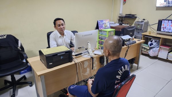 Polresta Bandung Amankan Oknum Guru Pelaku Persetubuhan Terhadap Anak Korban