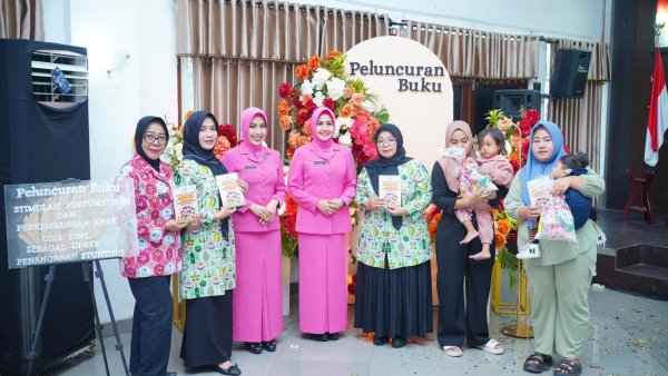 Bhayangkari Cabang Kota Bandung Luncurkan Buku Stimulasi Pertumbuhan Anak Usia Dini