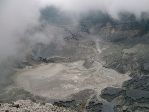 Aktivitas Gunung Tangkubanparahu Menurun, Warga Diimbau Tetap Waspada