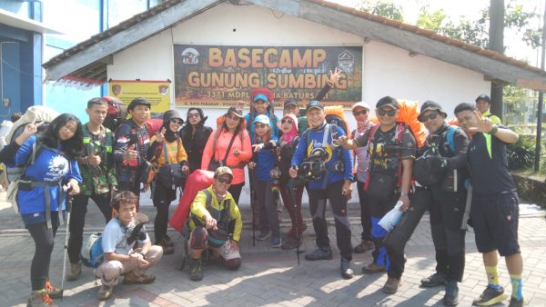 Team Rescue AMI Berkolaborasi Dengan PENAT Jabodetabek dan Jatim Melakukan Ekspedisi Pendakian Gunung Sumbing