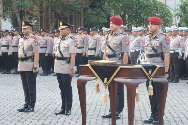 Dua pejabat utama di Polresta Sidoarjo mengalami pergantian. Yakni Kabag SDM dan Kasat Reskrim.
