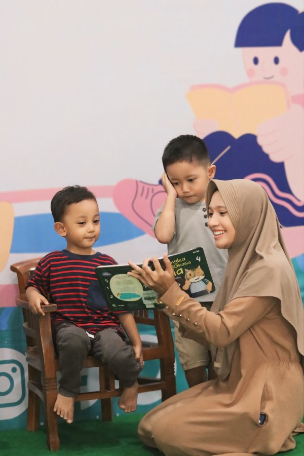Masyarakat Kabupaten Bandung Manfaatkan Perpustakaan Daerah sebagai Ruang Kreatif