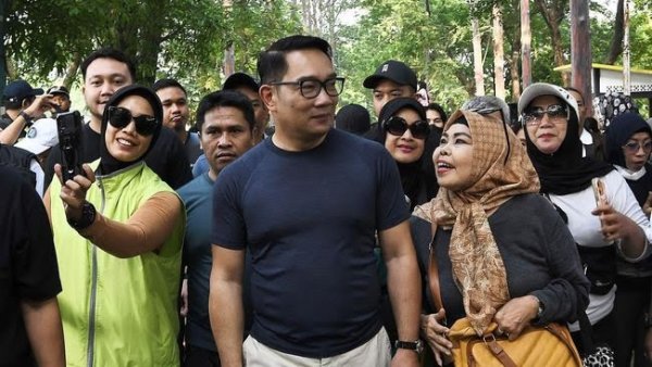 Ridwan Kamil Ungkap Bangun Transportasi Air saat Kampanye di BKT Jakarta Timur