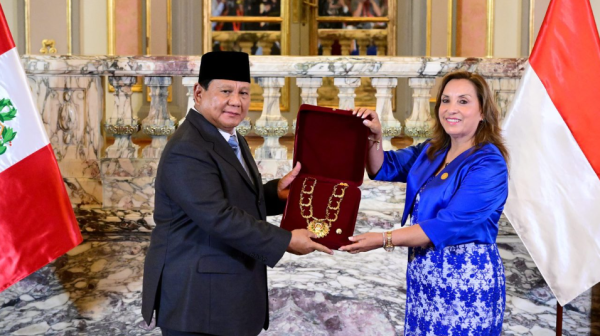 Prabowo Subianto Terima Penghargaan Tertinggi dari Pemerintah Peru