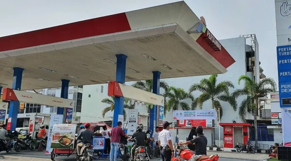 Tak Terima Ditegur, Pria di Bandung Emosi Keluarkan Benda Mirip Pistol di SPBU