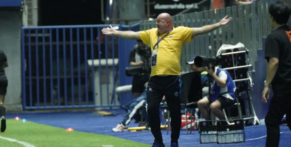 Bojan Hodak Kecewa dengan Hasil Imbang Persib, Sebut Pertahanan Bermasalah