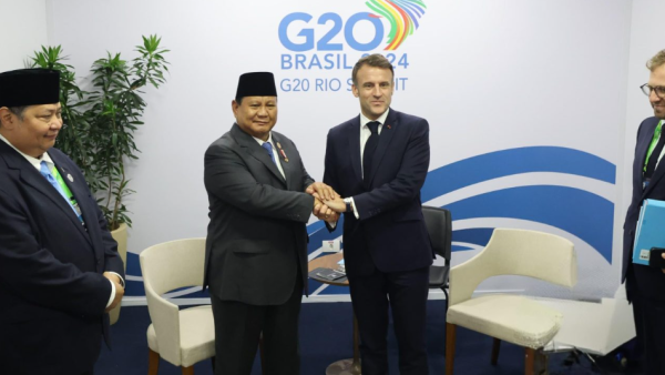 Presiden Prabowo Subianto Bertemu Presiden Macron untuk Perkuat Hubungan Bilateral Indonesia-Prancis