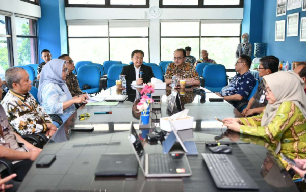 Sekda Jabar Herman Suryatman Tekankan Pentingnya Kesiapan Organisasi di RSUD Al-Ihsan