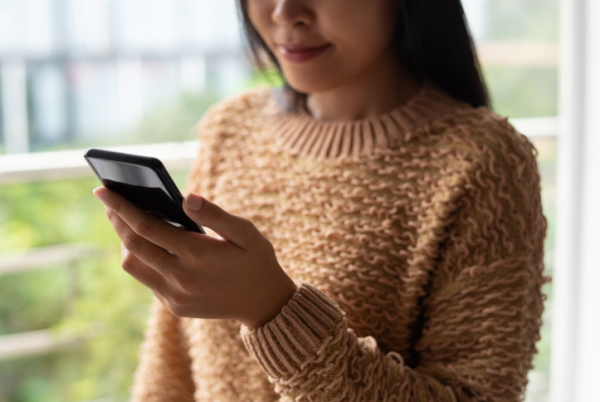 Fokus dan Tenang di Era Serba Online Lewat Digital Decluttering