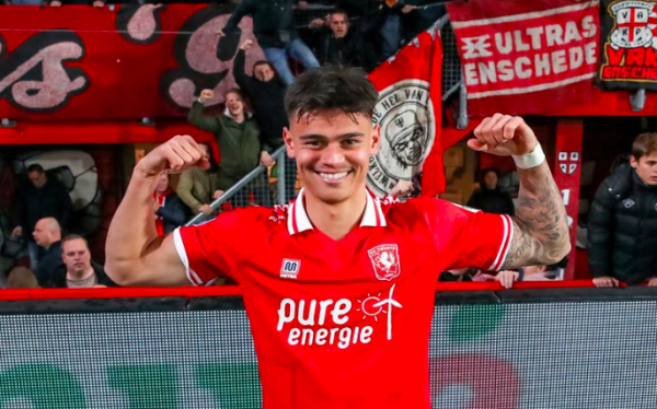 FC Twente Tak Lepas Mees Hilgers Gabung Timnas Indonesia?