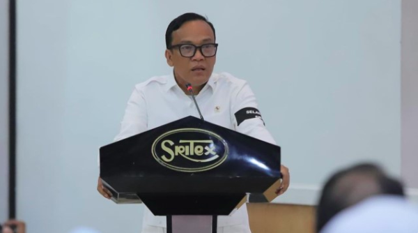 Wamenaker Sambangi Pabrik Sritex Pastikan Tidak Ada PHK
