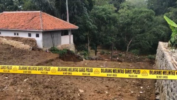 4 Santri di Sukabumi Tewas Akibat Tertimpa Tembok Kolam yang Roboh