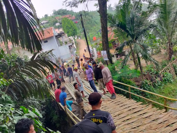 BPBD Sukabumi Bangun Jembatan Darurat untuk Akses Pejalan Kaki dan Roda Dua