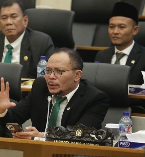 Hanif Dhakiri Sebut Apple Harus Beri Kontribusi Nyata ke Indonesia