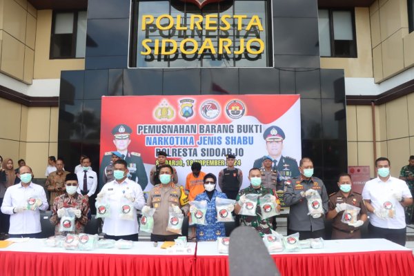Polresta Sidoarjo Musnahkan Barang Bukti Sabu Senilai Rp 30 Miliar