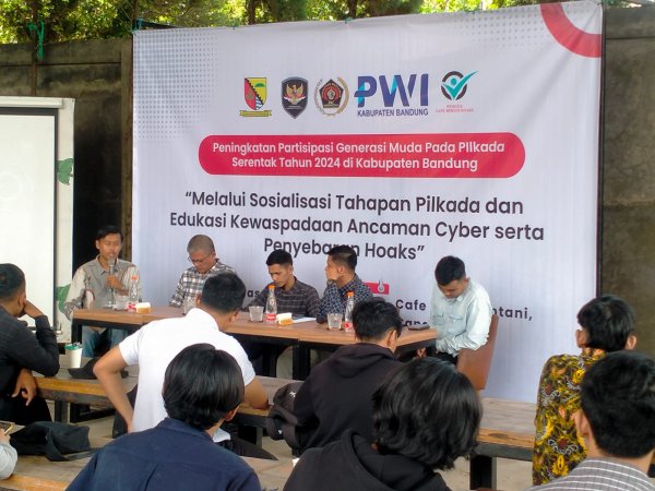 Badan Kesbangpol dan PWI Gelar Sosialisasi Peningkatan Partisipasi Generasi Muda di Pilkada Serentak Tahun 2024
