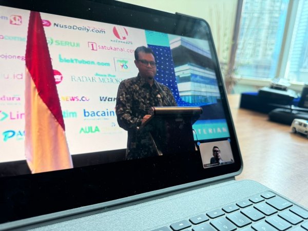 Sah! Wakil Menteri Komdigi Nezar Patria Lantik Pengurus AMSI Jatim Periode 2024-2028