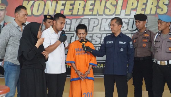Polresta Sidoarjo Ungkap Kasus Anak Bunuh Ibunya di Tambak Rejo Waru