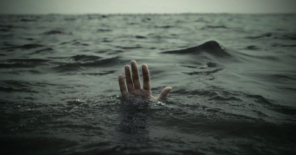 Pencarian Wisatawan Hilang Tersered Ombak di Serang