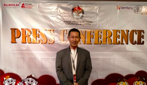 KPU Kabupaten Bandung Gelar Rapat Pleno Rekapitulasi Hasil Penghitungan Perolehan Suara Pilgub dan Pilbup 2024
