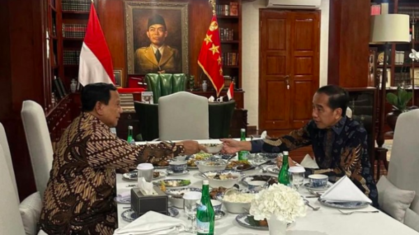 Jokowi Unggah Foto Bareng Prabowo: Terima Kasih Atas Santap Tadi Malamnya