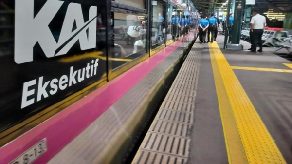 Libur Nataru, KAI Operasikan Direct Train Jakarta-Semarang Harga Tiket Rp 200 Ribu